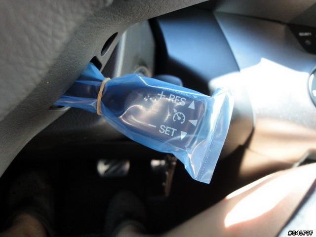又一台期盼以久之大白RAV4開箱文~