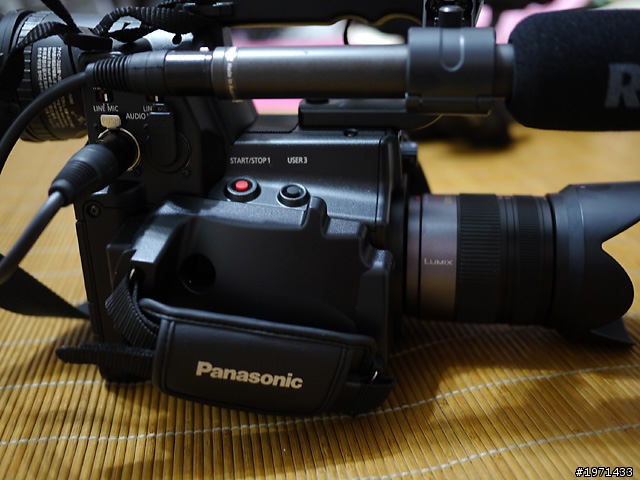 Sony NXCAM NEX-FS100簡單開箱