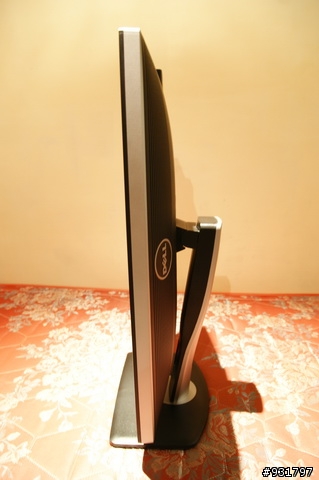 《圖已補完》Dell U2412M 開箱