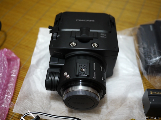 Sony NXCAM NEX-FS100簡單開箱