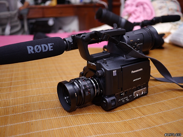 Sony NXCAM NEX-FS100簡單開箱