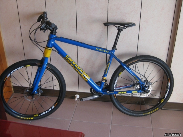 開箱囉! 美國純手工打造的 cannondale 感謝大大們的建議!