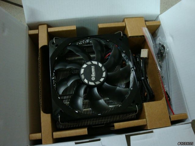 (開箱)ENERMAX ETS-T40 雙風扇 四根熱導管 CPU散熱器