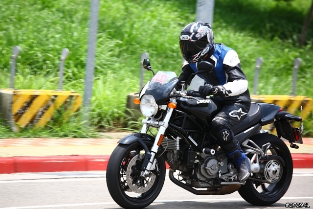 Dream of DUCATI - S2R1000租車心得