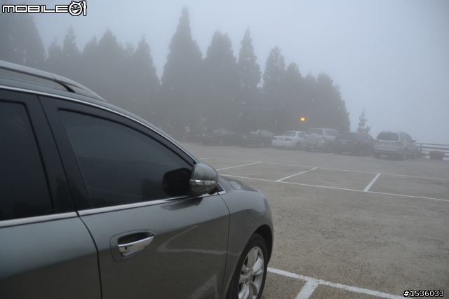 開著Luxgen SUV走大鹿林道到觀霧雪霸休閒農場,一大早起床看日出。