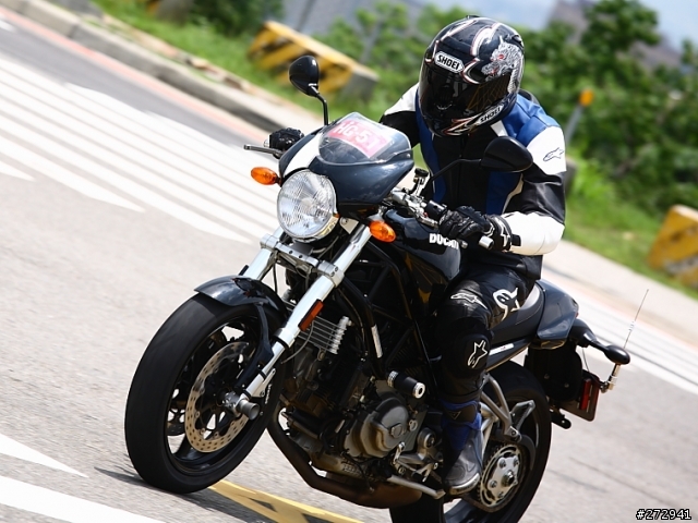 Dream of DUCATI - S2R1000租車心得