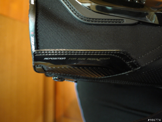 【開箱】女王的禮物 - 丹老師的車靴 - Dainese TRQ -Race Out Air