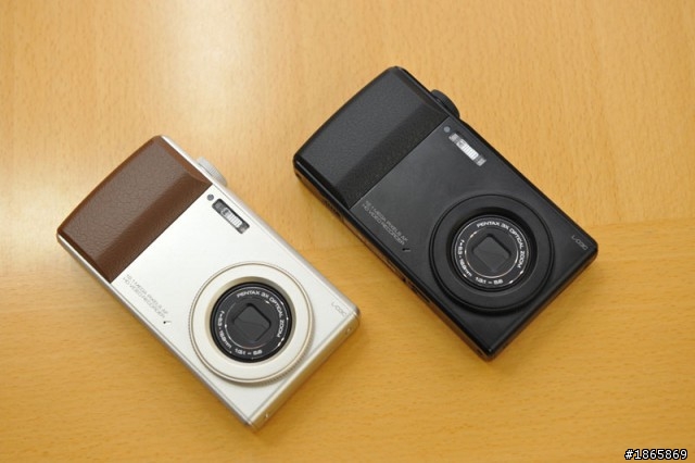 DOCOMO 1200萬畫素三倍光學變焦 L-03C手機開箱文
