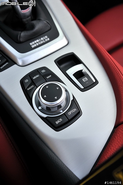 突破理性邊緣 BMW Z4 sDrive 35i