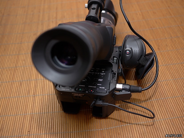 Sony NXCAM NEX-FS100簡單開箱