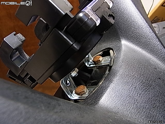 DIY 之 RV250 車首GPS 架 ~