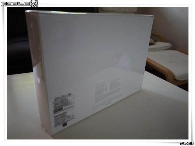 美版 2011 NEW MBA 13" 開箱照