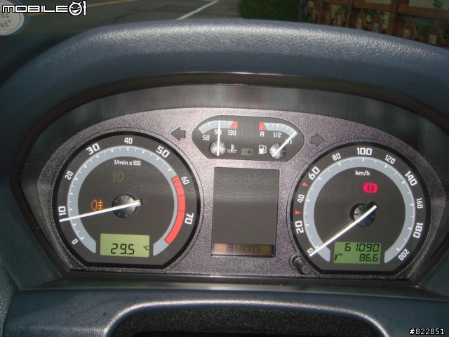 老婆不在家,我來開個箱,SKODA FABIA 1.4MPI H/B