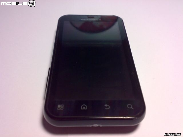 高C/P值戰神!!Motorola Defy MB525 傷眼勸敗開箱!!!