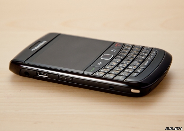 【無法抗拒的莓惑】BlackBerry 9780 重新定義白字與黑鍵世界的奧秘