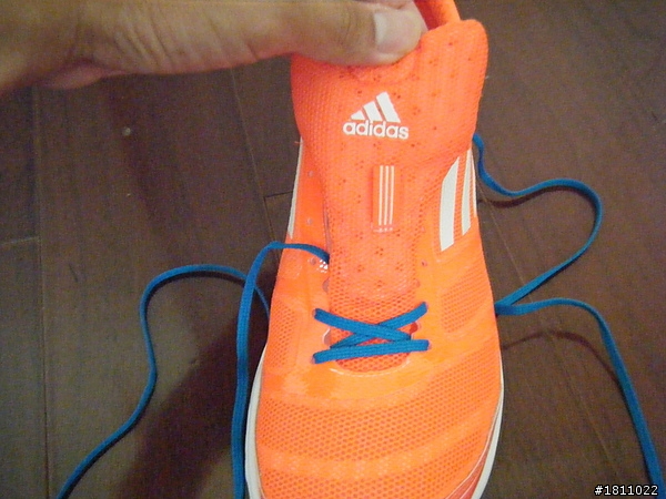 小白小白的跑步MURMUR紀-- adizero feather M開箱照完成惹 ! 鞋測文要燒等嘿