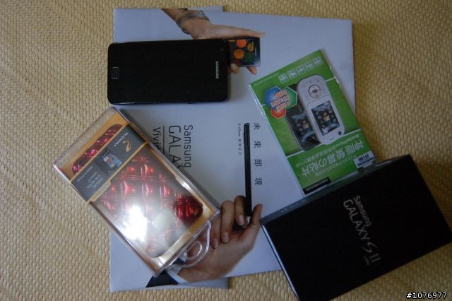 i9100 SII, 機皇降臨!(100.08 適用)(內有色偏比較 & 白色保護貼照片)