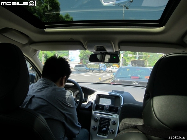 終於...換我給它千呼萬喚駛出來...開箱(HEICO XC60)