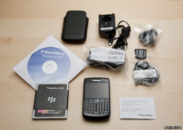 【無法抗拒的莓惑】BlackBerry 9780 重新定義白字與黑鍵世界的奧秘