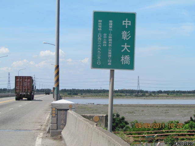 年過30的男人,總是想做某件事來證明自己還年輕...