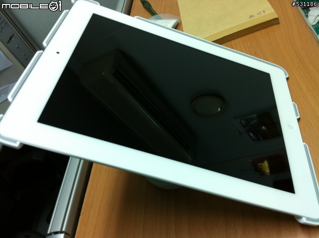 出來混總是要還的!!兒子的ipad2開箱