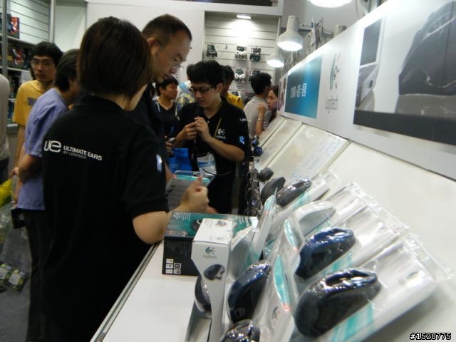 客廳電腦的好拍檔 K400與M325入手分享