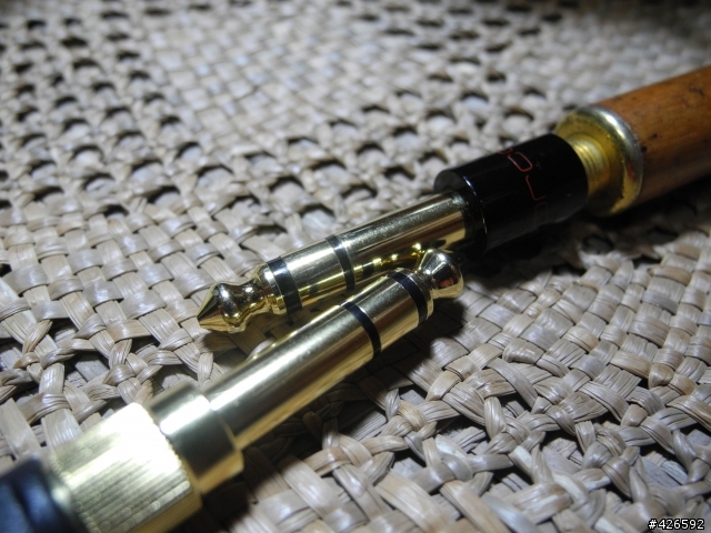 3.5 轉6.3的小轉大轉接頭...音質有差嗎? w10 & 990 pro 不專業測試文