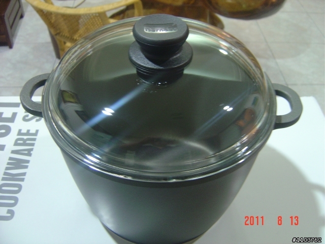 costco寶迪鍋及Lodge鑄鐵鍋(開箱文)