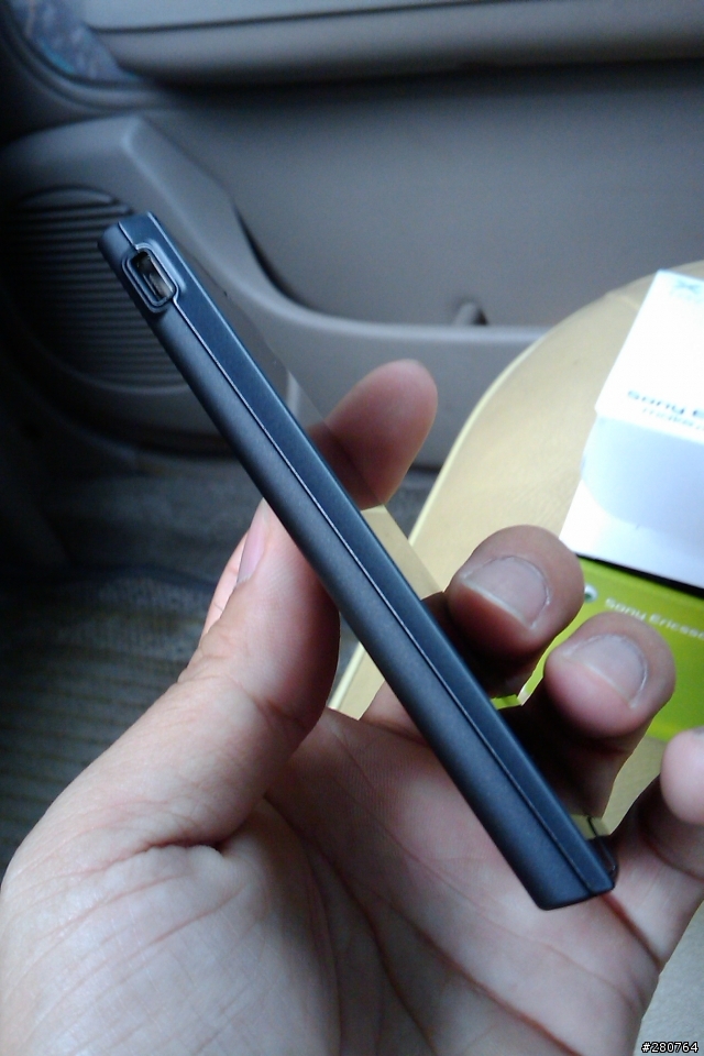 【首發】Sony Ericsson Xperia™ RAY已經到手摟,簡單開箱分享!!!