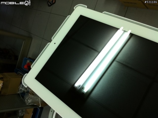 出來混總是要還的!!兒子的ipad2開箱