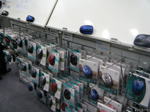 客廳電腦的好拍檔 K400與M325入手分享