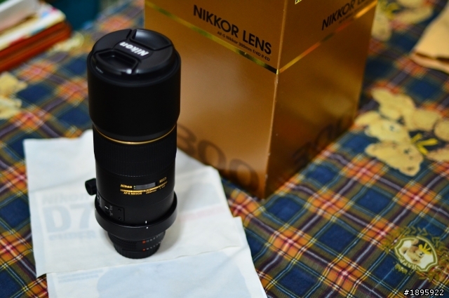(鏡頭開箱)NIKKOR 300mm F4D