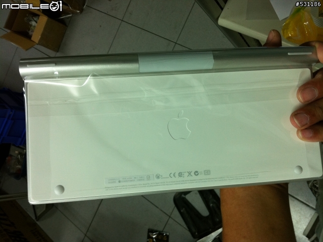 出來混總是要還的!!兒子的ipad2開箱