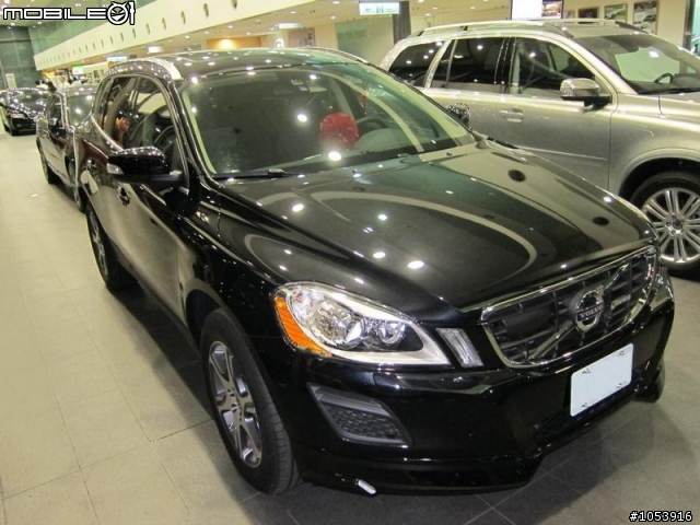 終於...換我給它千呼萬喚駛出來...開箱(HEICO XC60)
