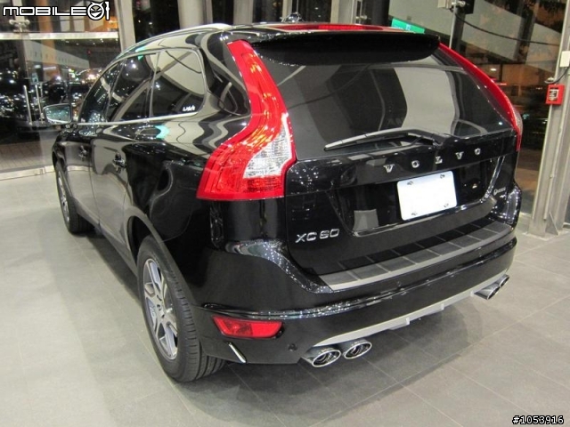 終於...換我給它千呼萬喚駛出來...開箱(HEICO XC60)