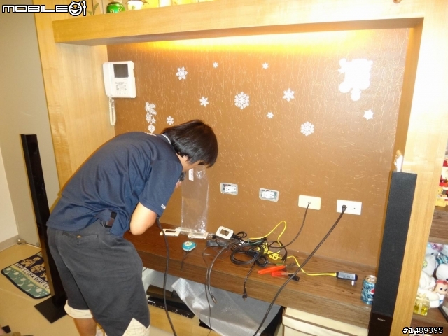 遲來的SONY 52LX900開箱照...