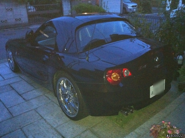 敗了一台中古硬頂Z4