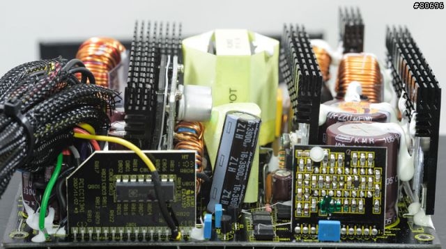 CORSAIR第二代TX650V2 650W電源供應器簡介及測試