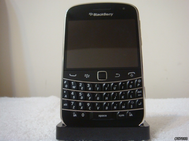 BlackBerry Bold 9900 - 開箱及簡短心得 - The Ultimate BlackBerry Experience