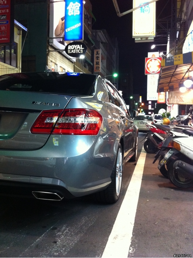 w212 e250 7速 2011..08.01 開箱摟!