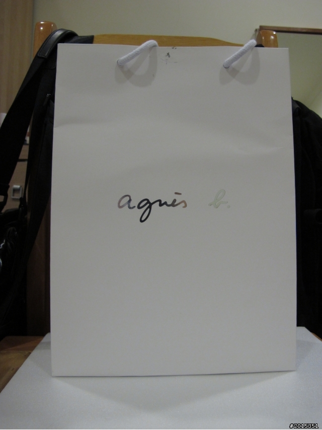 【小民愛血拼】幫IPHONE4找個家!香港戰利品之agnes b手機殼