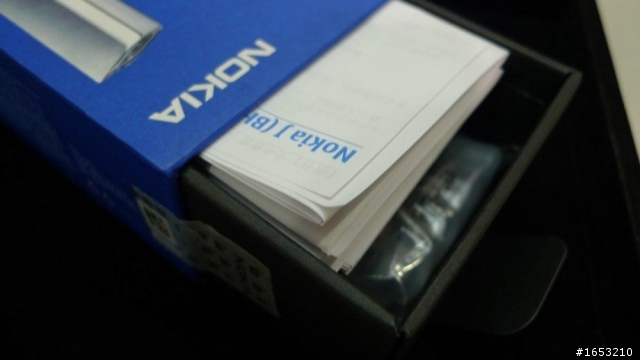 NOKIA J(BH-806)與C7之不專業開箱