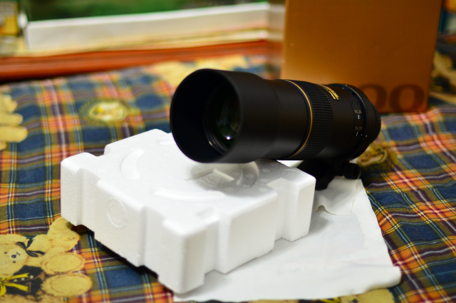(鏡頭開箱)NIKKOR 300mm F4D
