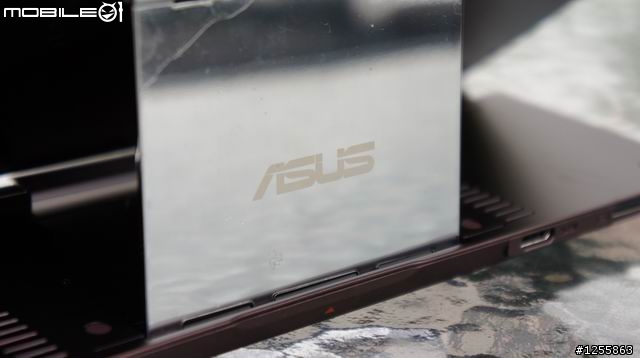 ASUS EEEPAD SLIDER開箱,搶到頭香了...