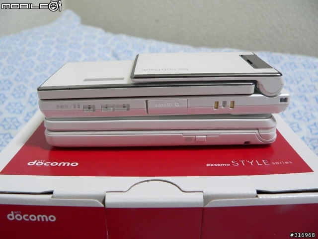 開箱 DOCOMO SH-11C (White)