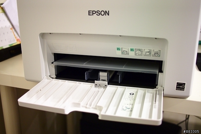 【開箱】超迷你的Epson C1750N彩色LED印表機
