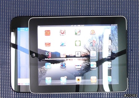 我還是要Win 7的平板電腦~~ruvo Avox AT11 Windows 7 Tablet PC