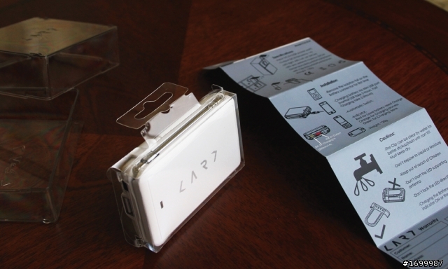 超酷! CARD LIGHT CL2 神奇行動(照明)電源