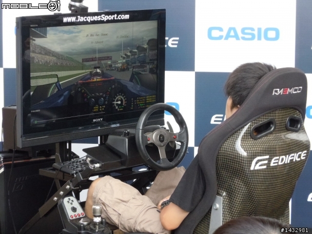 極速奔馳之不專業評測:CASIO EDIFICE X Red Bull Racing 模擬挑戰賽(台北場)