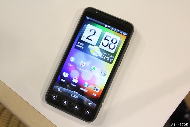 【體驗會分享】 HTC EVO 3D,旗艦3D的視覺饗宴